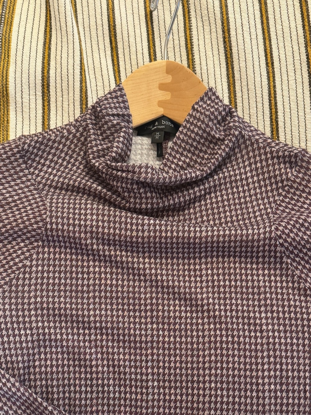 RAG & BONE // Shaw Geo Print Paneled Funnel Neck Top In Houndstooth - Medium - Picture 3 of 6